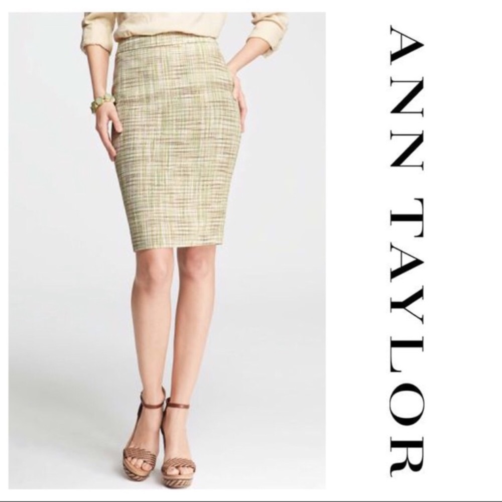 💋2/$25💋 NWT Ann Taylor Tweed Pencil Skirt